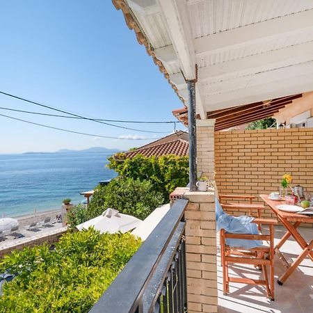 Kaminaki Beachfront Apartments Nisaki  Екстериор снимка