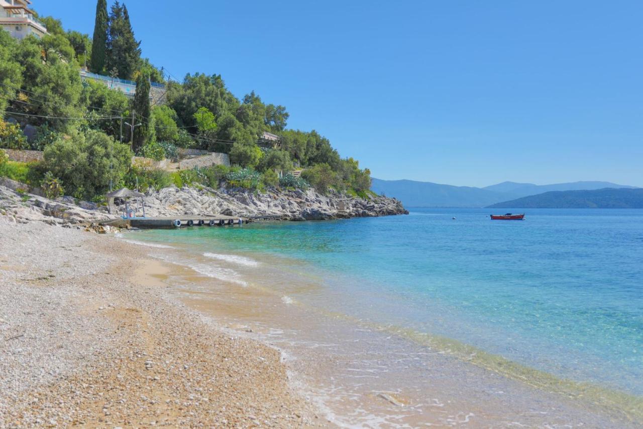 Kaminaki Beachfront Apartments Nisaki  Екстериор снимка