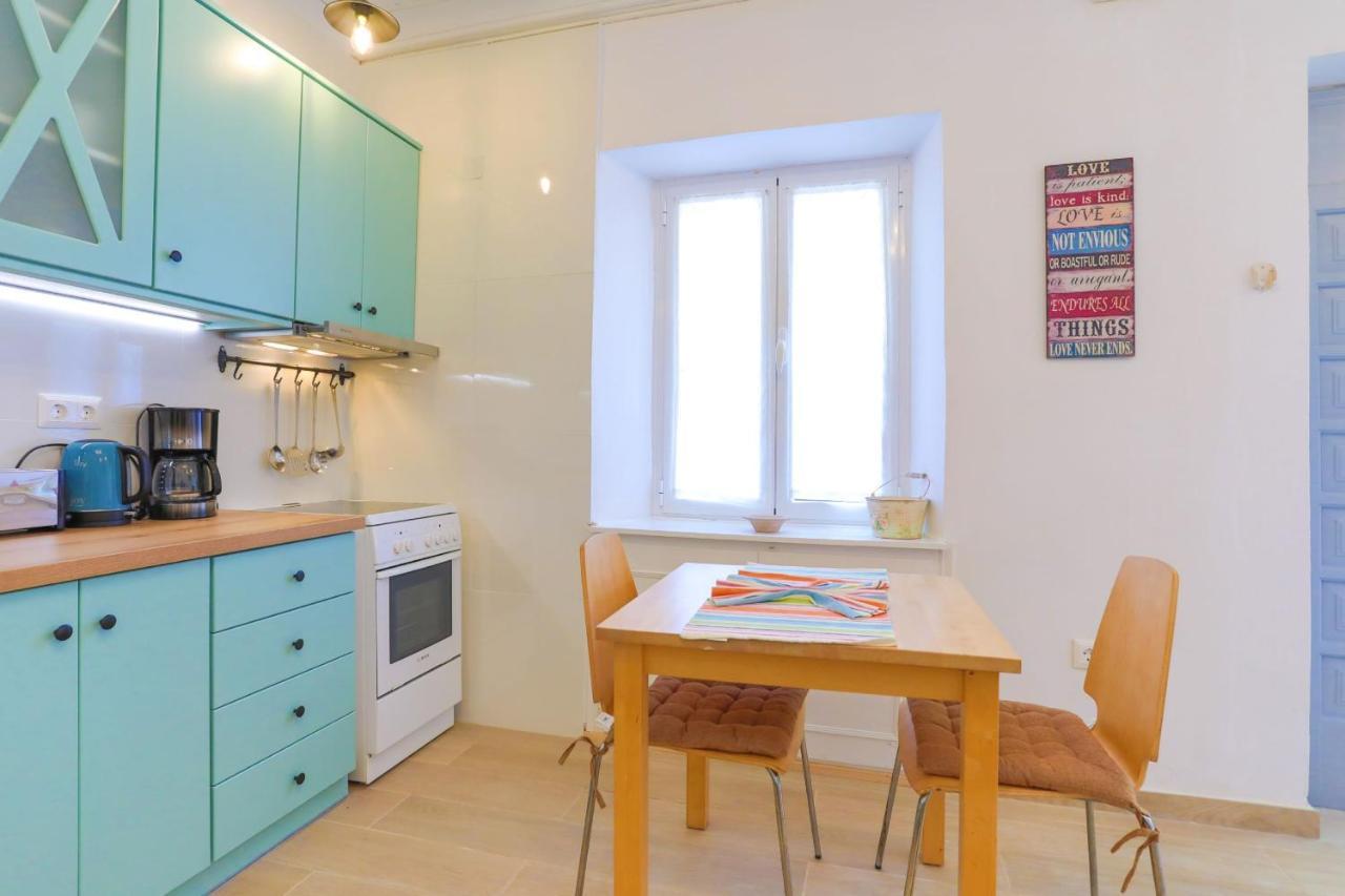 Kaminaki Beachfront Apartments Nisaki  Екстериор снимка