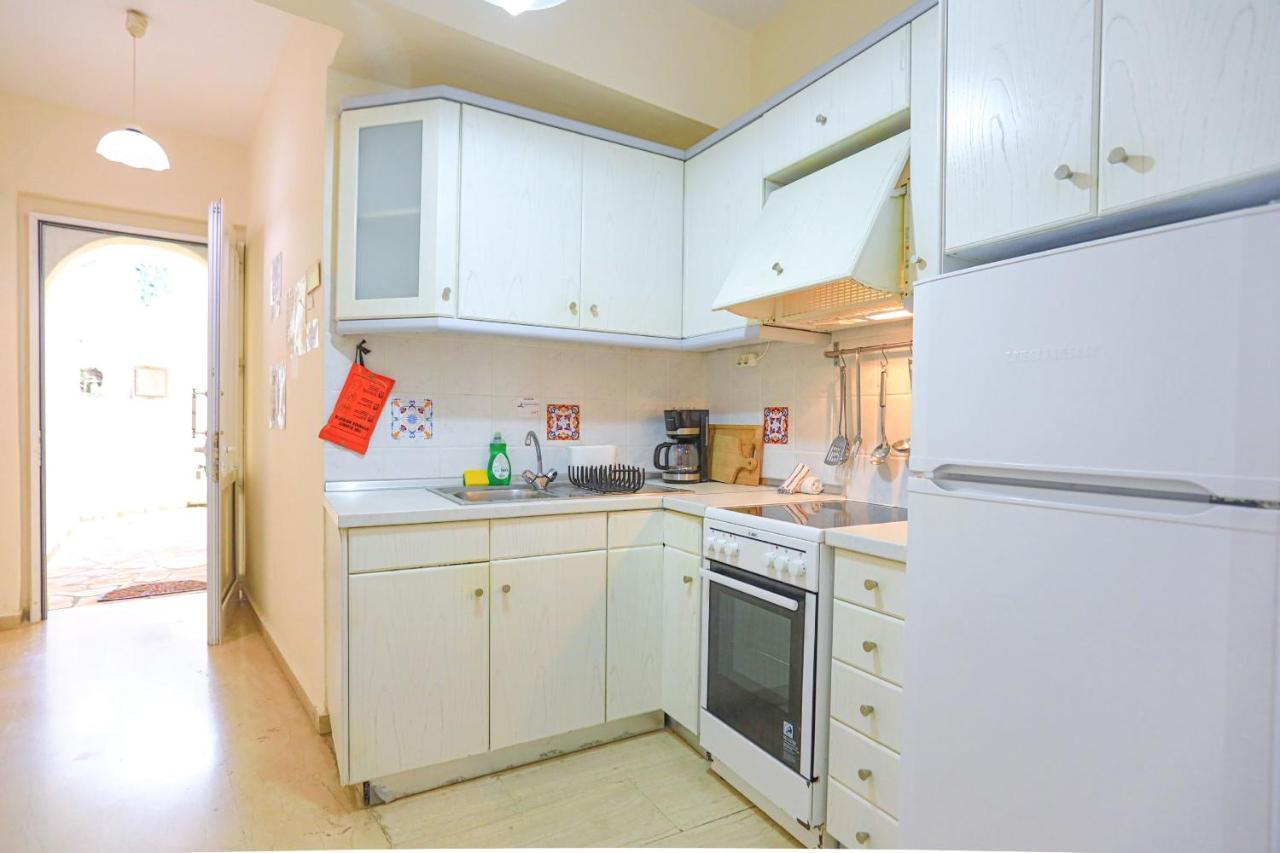 Kaminaki Beachfront Apartments Nisaki  Екстериор снимка