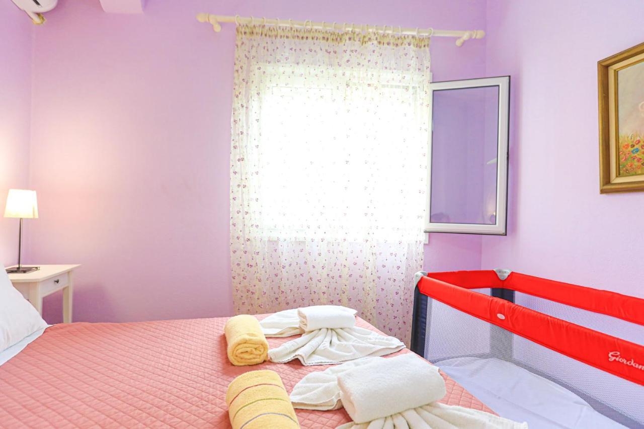 Kaminaki Beachfront Apartments Nisaki  Екстериор снимка